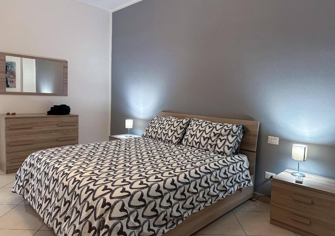 Modern Cenisio Apartment - Self Check-In & Parking Milano Exteriör bild