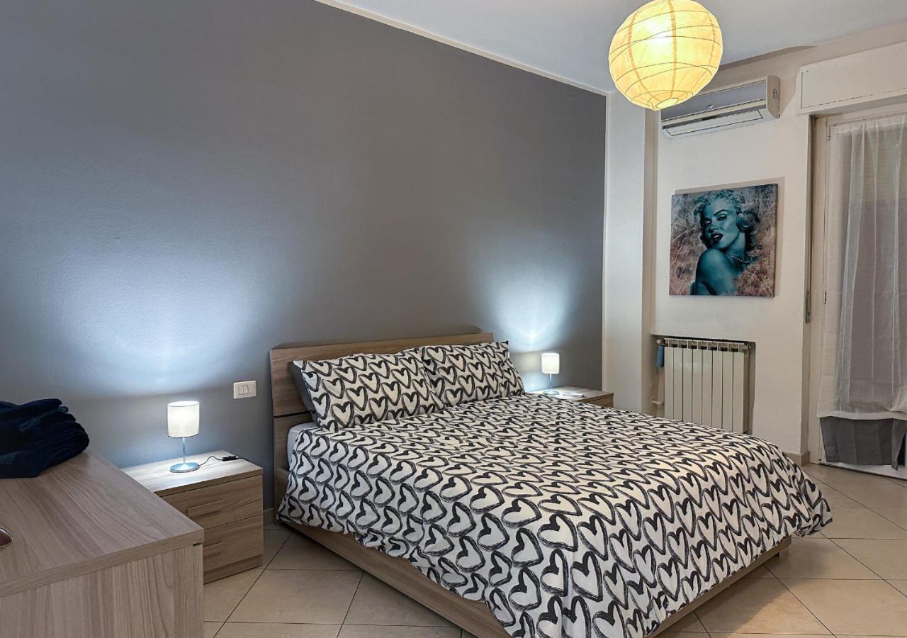 Modern Cenisio Apartment - Self Check-In & Parking Milano Exteriör bild